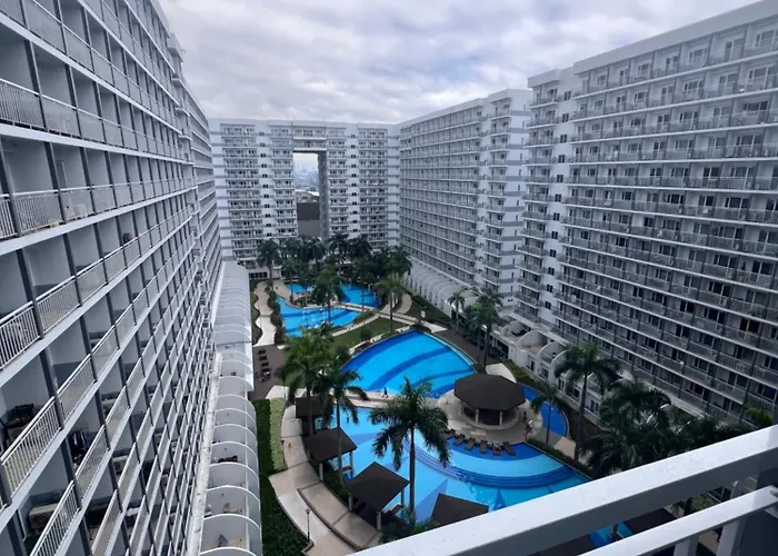 Shell Residences Mall Of Caitlin * マニラ市