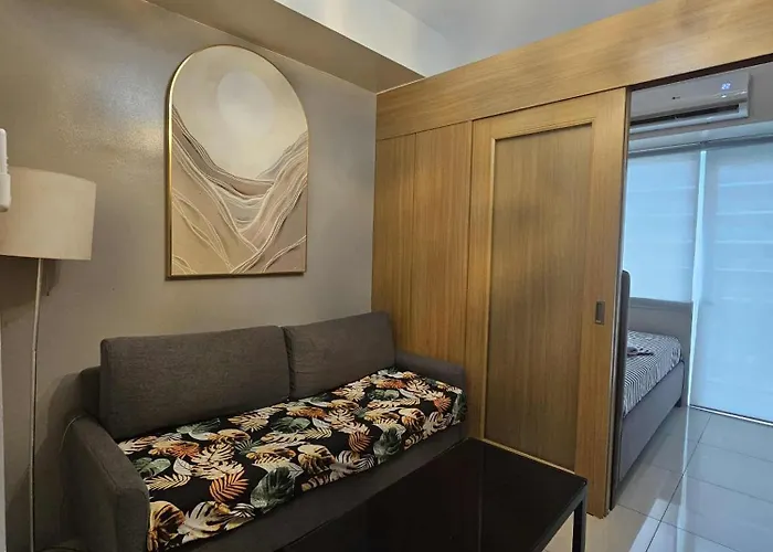 Shell Residences Mall Of Caitlin * マニラ市