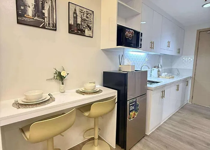 Shell Residences Mall Of Caitlin *