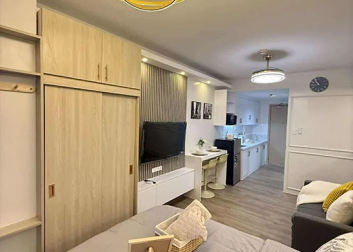 Shell Residences Mall Of Caitlin
